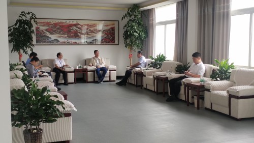 王雄市长莅临我公司